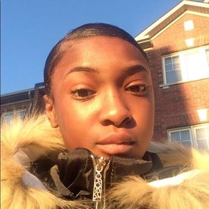 Meet your Posher, Sade